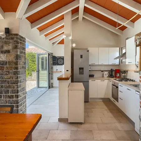 Villa Casa Sharn - Kastel, Istria *